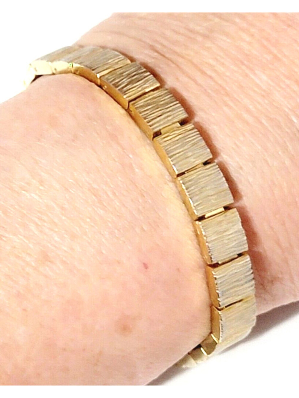 Vintage Gold-tone Bracelet 7" Textured Links Retro Jewelry gbr-18